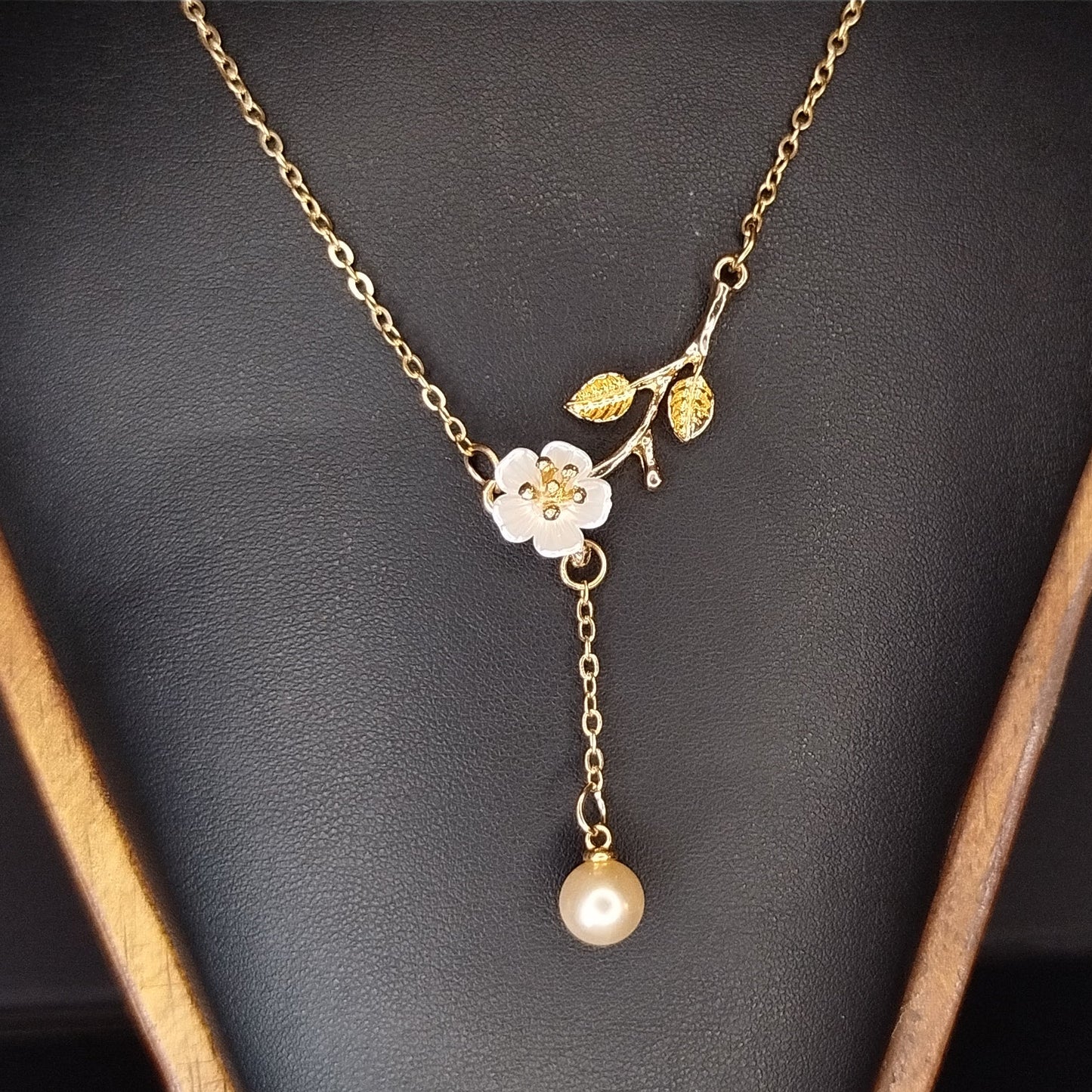 Forårsblomst Halskæde