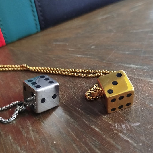 Premium Metal D6-terning Halskæde