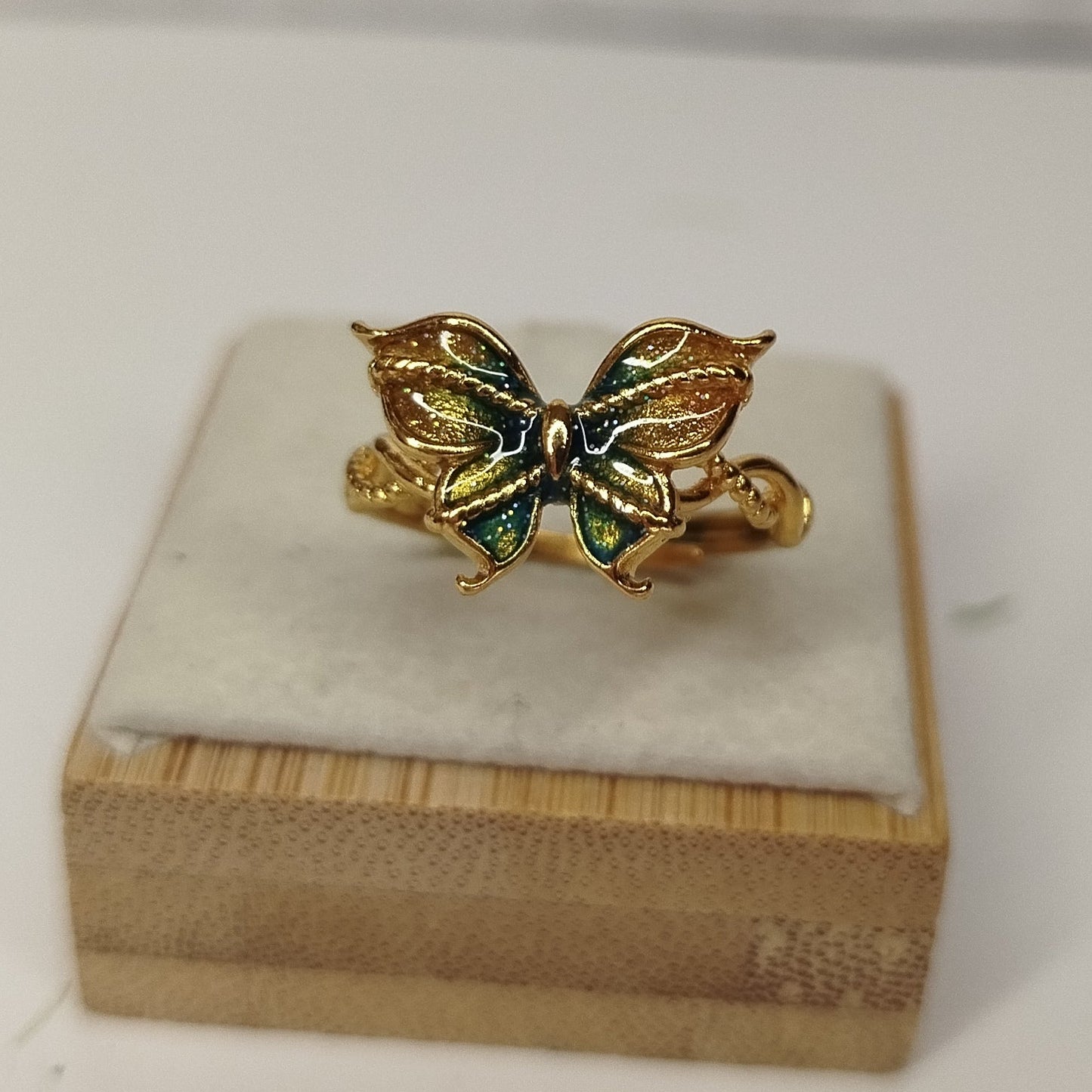 Mariposa Delicate Ring